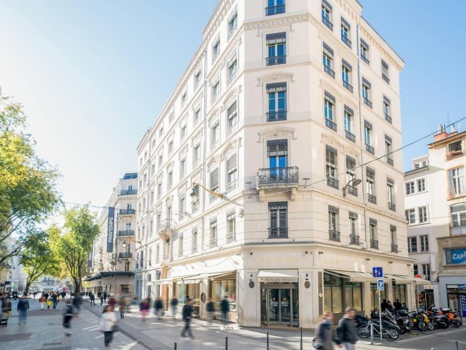 Spacieux Au Coeur De Lyon Ail Luaran gambar